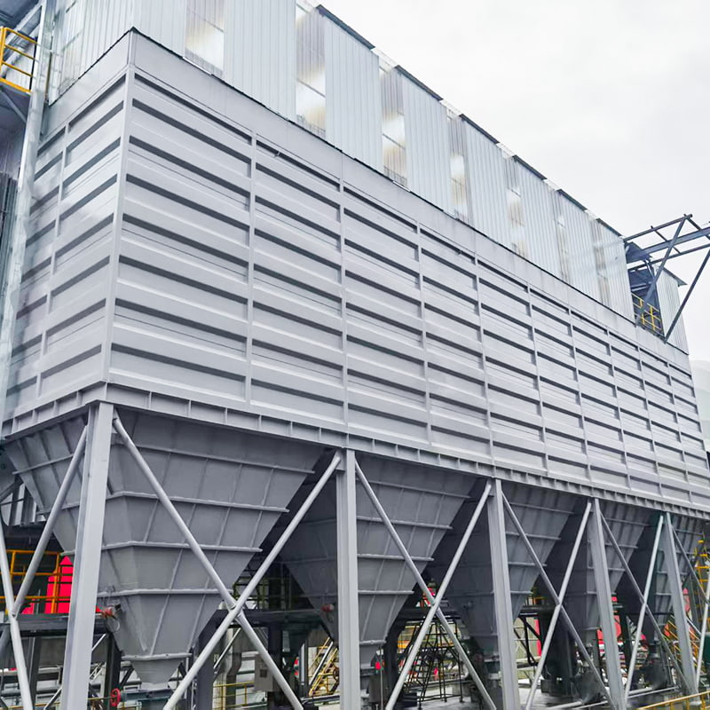 Nízkotlaková filtračná vložka s pulzným prúdom na zachytávanie prachu